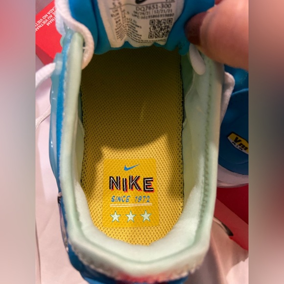 Nike Air VaporMax Plus - Picture 6 of 8